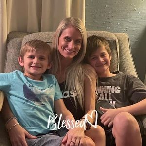 Meet your Posher, Brooke